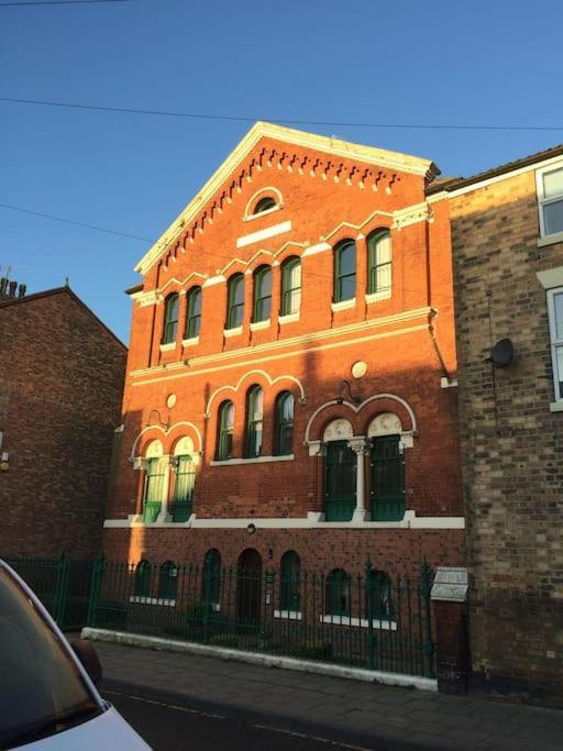 Converted Chapel Filey Floor To Ceiling Arch Window Dış mekan fotoğraf